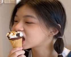 Prior to creating her Instagram account, she appeared in commercials promoting brands like Colgate and Barbie. Even now she promotes brands like Nestl